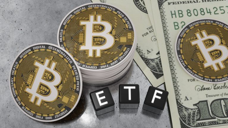 Bitcoin ETFs Gain $92 Million While Ethereum ETFs Experience $4.82 Million Outflow - AabeyLLC Crypto