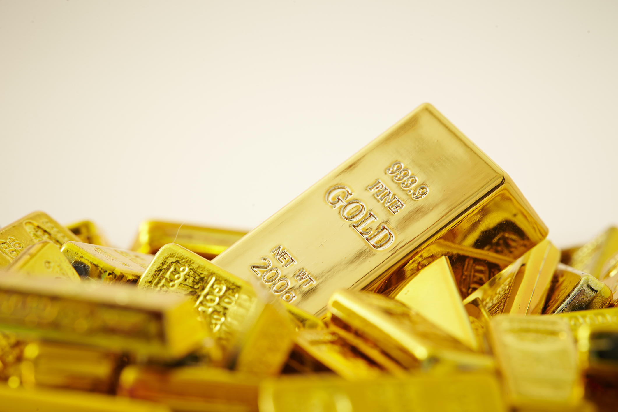 Gold Growth Halted But With Upside Risks - Action Forex
