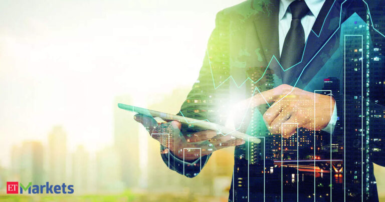 Largecap stocks: How to solve for the ‘missing’ middle order?