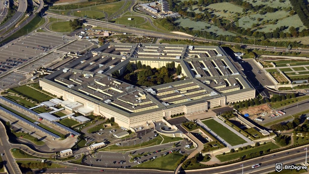 Pentagon Tests AI Chatbots in Military Medical Services