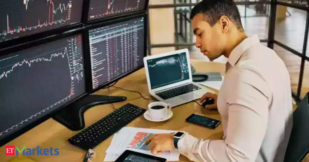 Tech view: Nifty's positive sentiment on verge of negation, crucial support at 23,500. How to trade on Monday