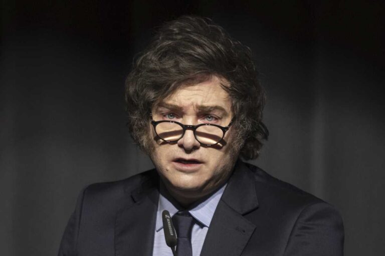 Argentine lawyers charge President Milei with fraud over cryptocurrency promotion