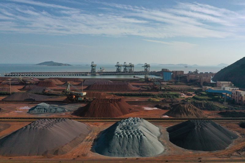 Iron ore dips on Chinese export woes, but resilient demand limits losses