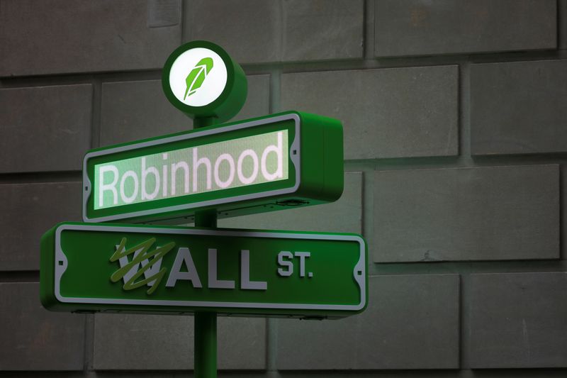 Robinhood suspends trading in Super Bowl betting contracts after CFTC directive