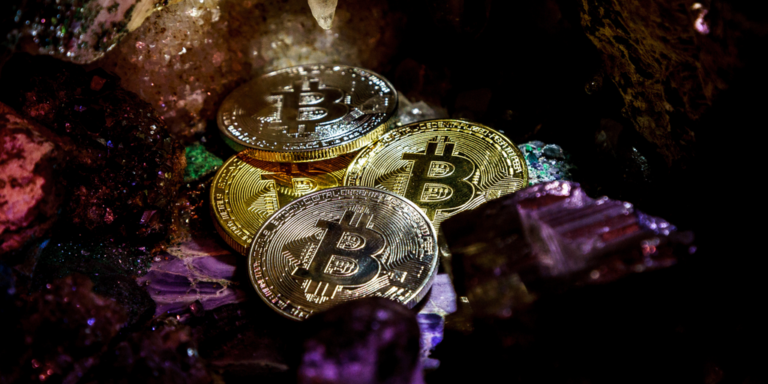 You Can Earn Real Bitcoin for Playing This Gem Mining Game - Decrypt