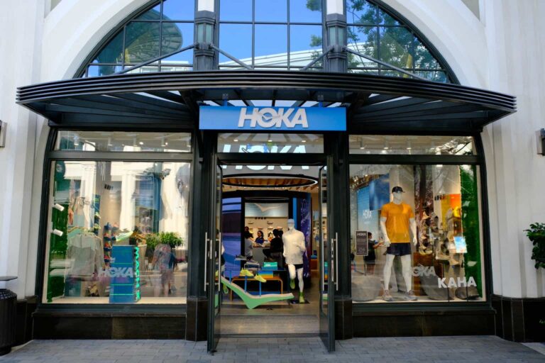 Deckers Outdoor Stock: A Buying Opportunity Amid Market Overreaction (NYSE:DECK)