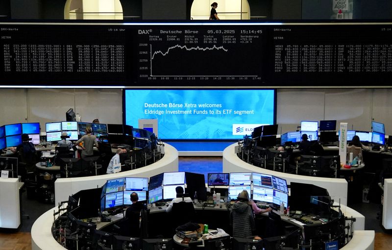 European shares fall as tariff concerns prevail