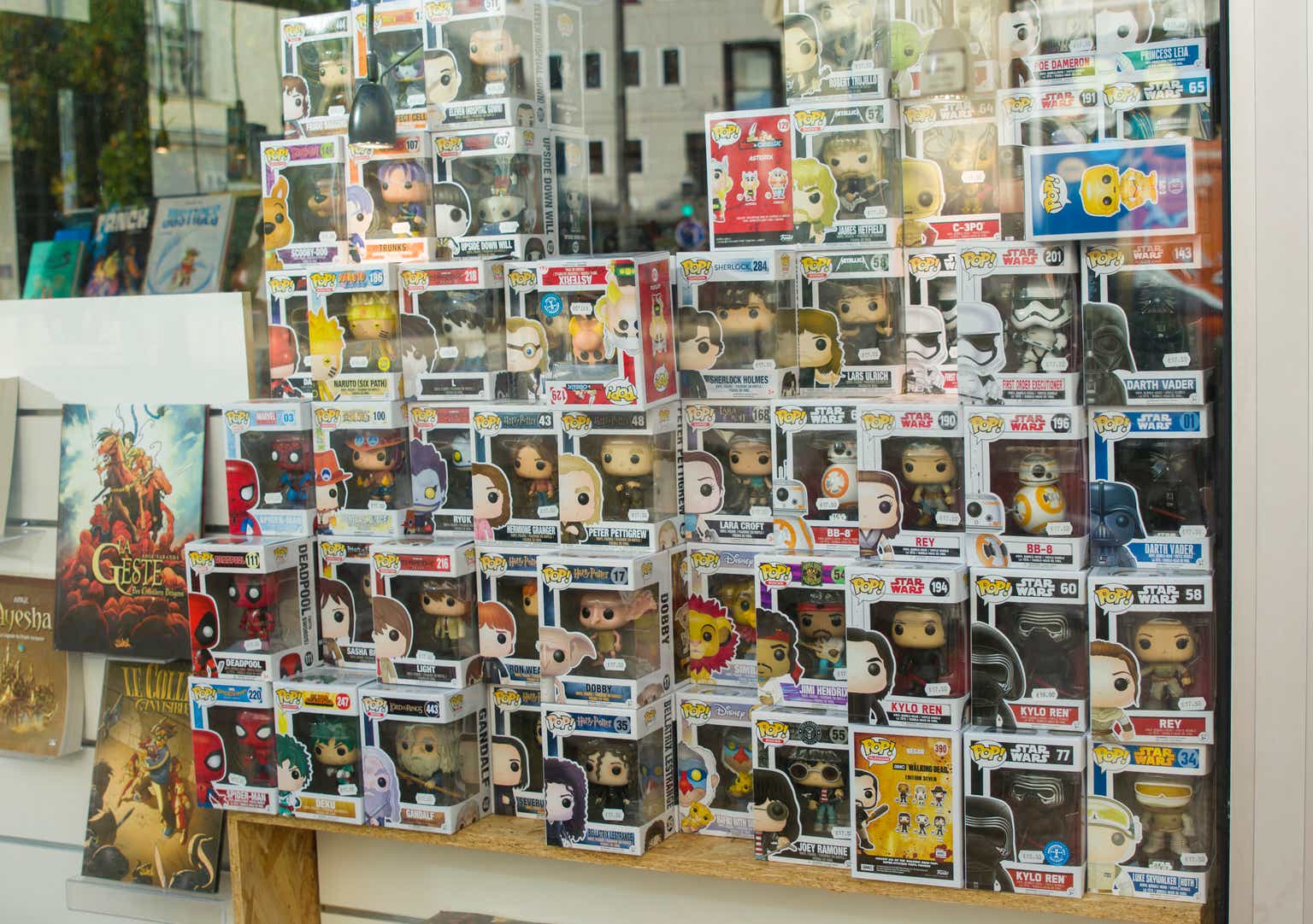 Funko Stock: Heightened Uncertainty, But This Is A Very Buyable Dip (NASDAQ:FNKO)