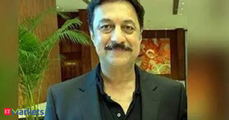 How can I become a great investor? Shankar Sharma says start by moving abroad