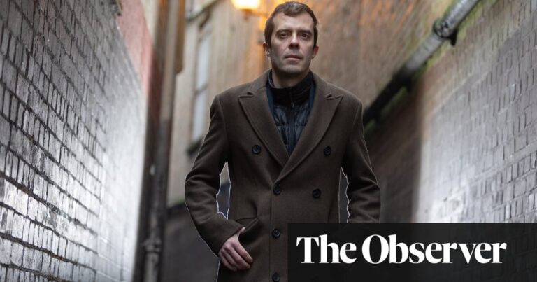 Revealed: second Kremlin spy ring targeting Russian dissidents discovered in UK