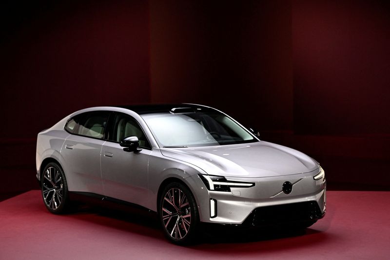 Volvo Cars brings back veteran Hakan Samuelsson as CEO