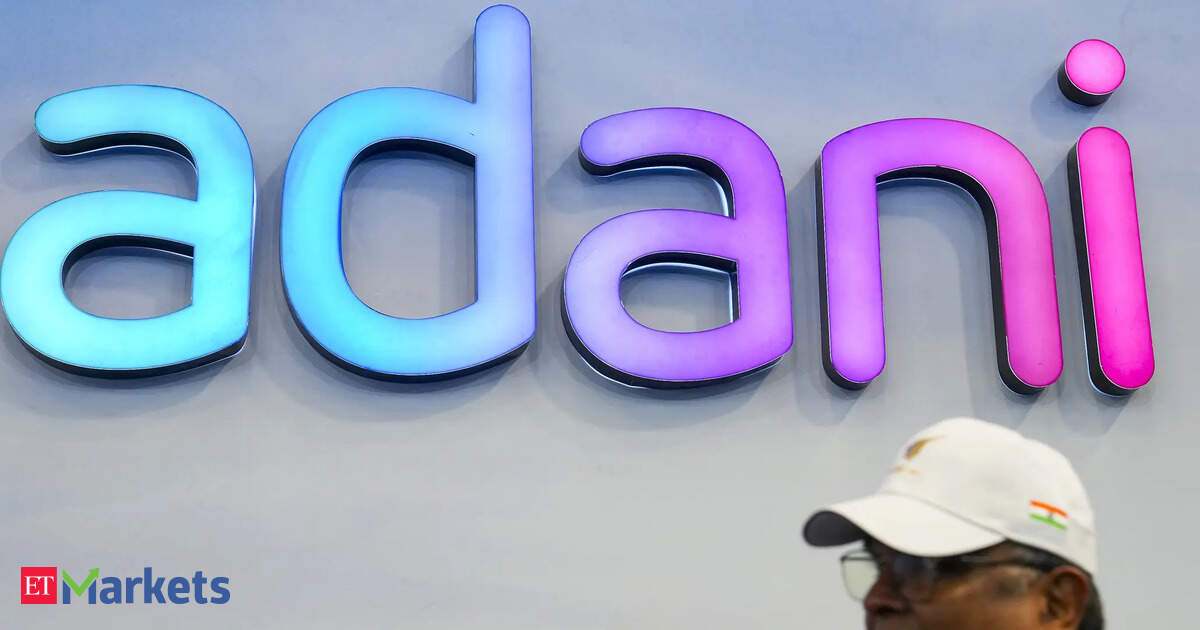 Adani Green Q4 Results: Cons PAT jumps 24% YoY to Rs 383 crore, revenue up 22%