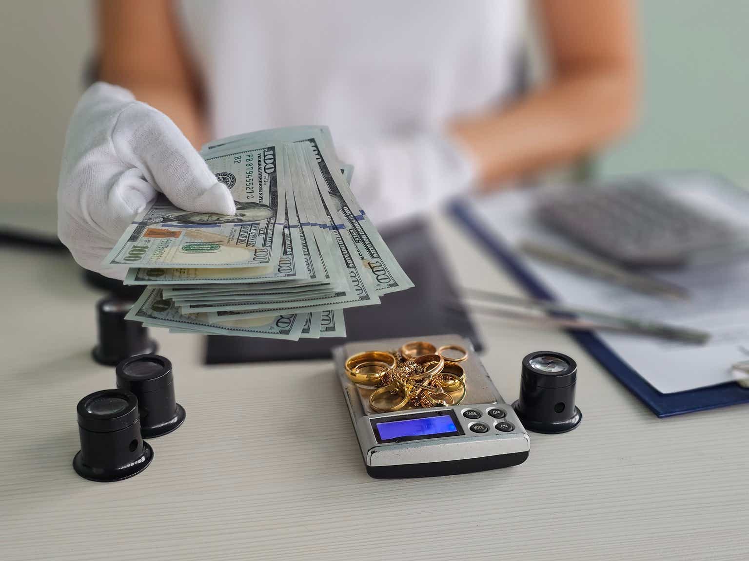 EZCORP Stock: Load Up On This Tariff Winner (NASDAQ:EZPW)