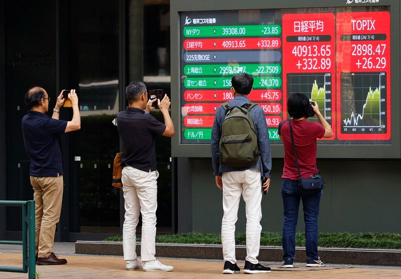 Japan's Nikkei tumbles more than 4% on Trump's tariffs