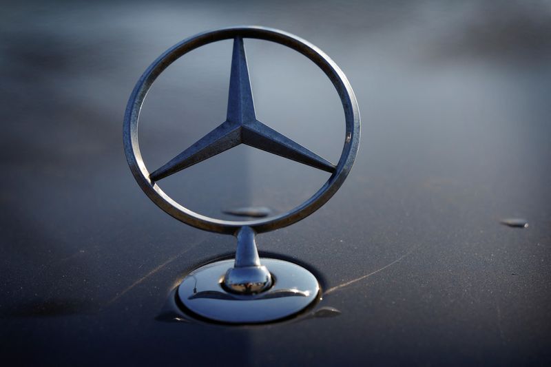 Mercedes-Benz stocking inventory in US ahead of tariffs, analyst note says