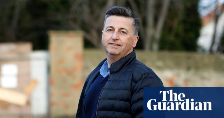 UK trade minister visits China at same time as head of British military