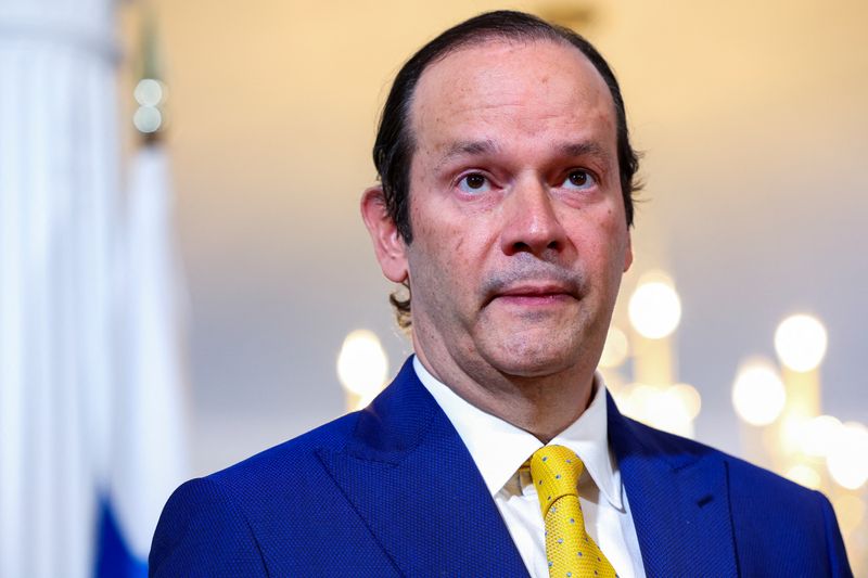 US official discusses Panama Canal-related audit with Panamanian minister