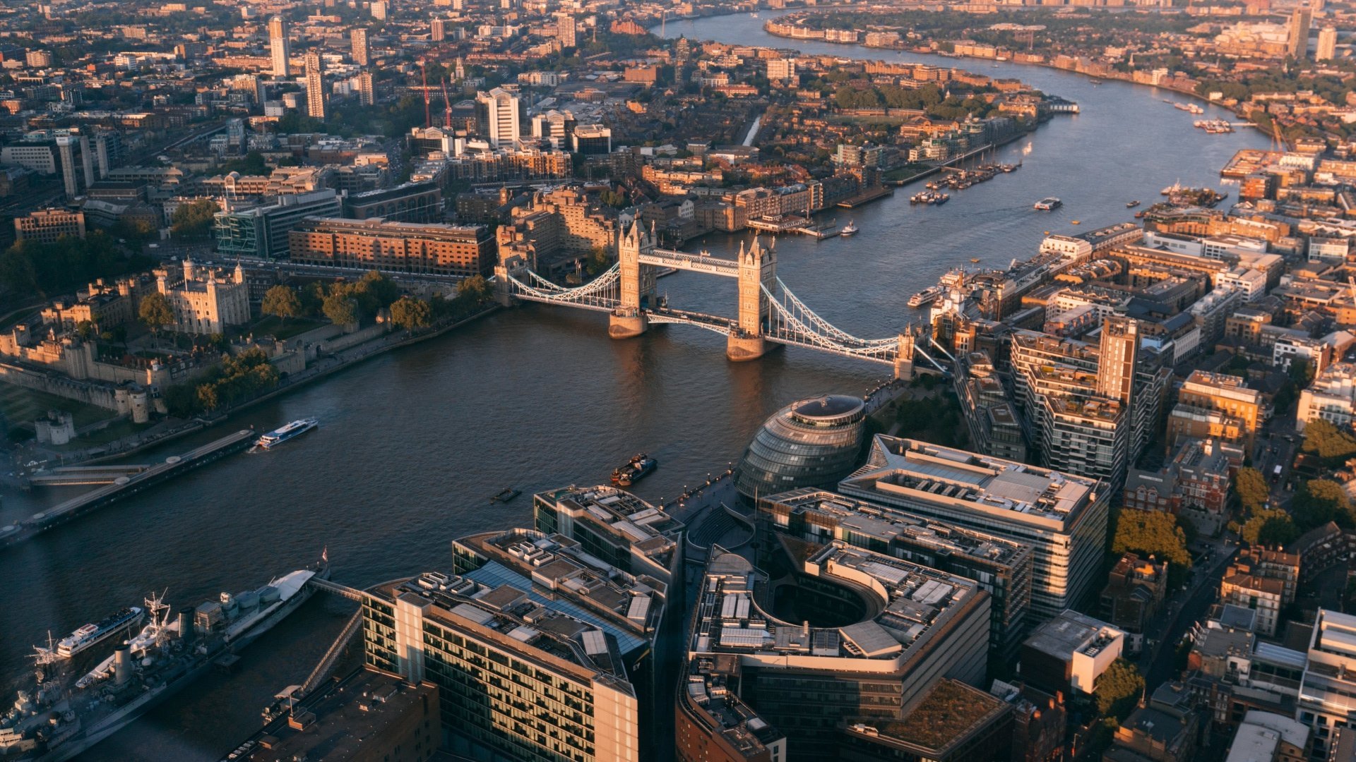 british pound keeps rolling as UK GDP shines