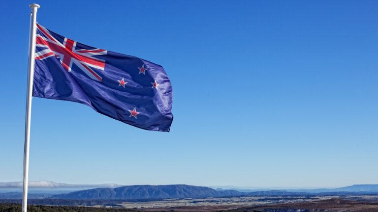 new zealand's central bank expected to lower rates by a quarter point