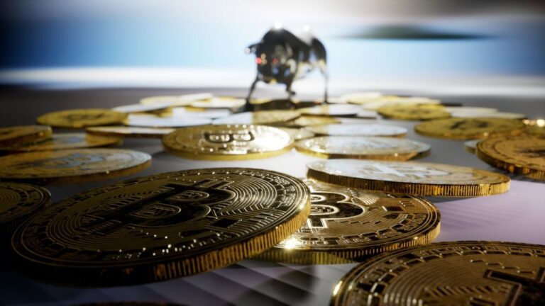 Bitcoin Continues Six-Figure Rally While Stocks Stumble – Markets and Prices Bitcoin News