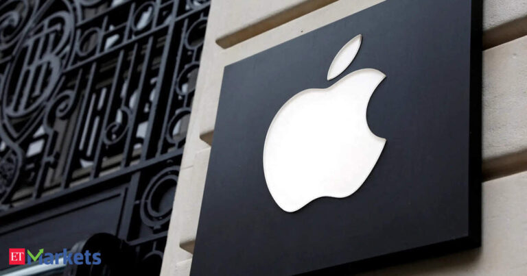 Apple shares fall 5% as buyback cuts, tariff fears fan investor jitters