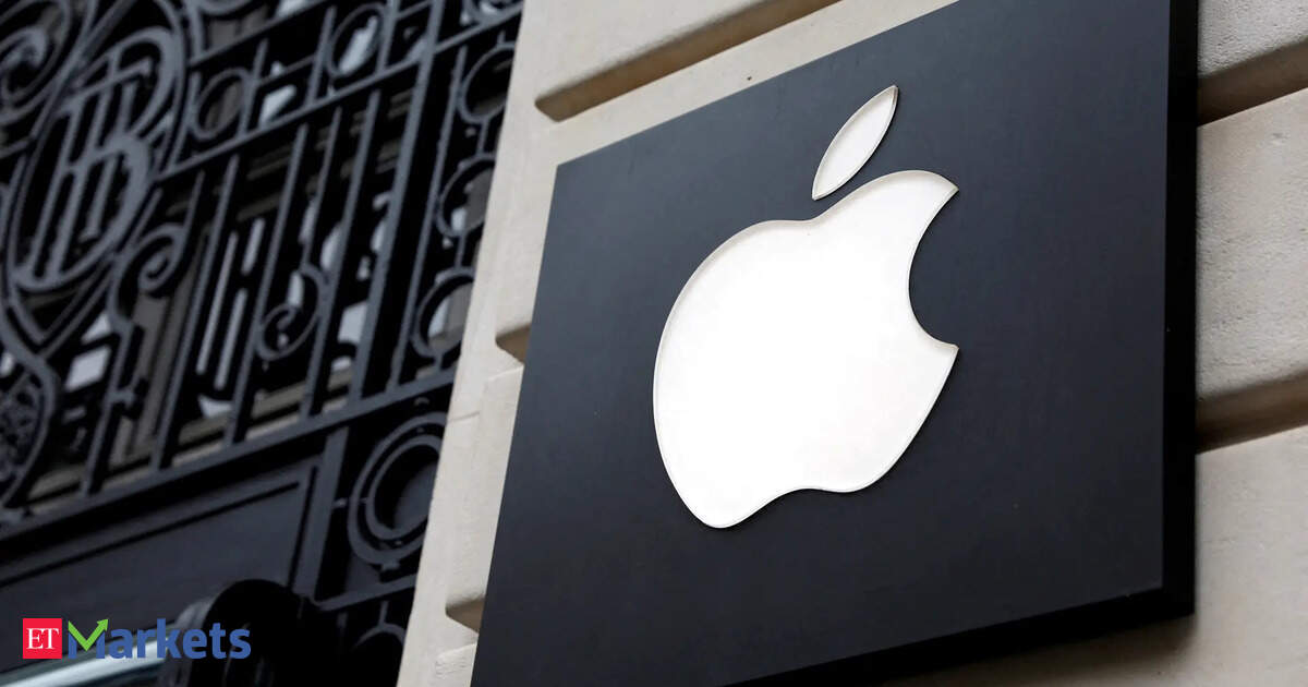 Apple shares fall 5% as buyback cuts, tariff fears fan investor jitters