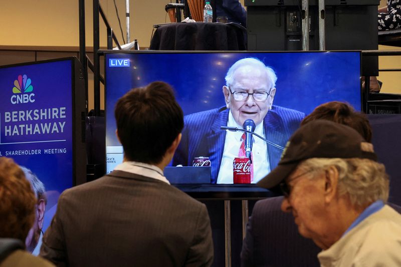 Buffett to sit alongside board members at 2026 Berkshire meeting, won't appear on stage, report says