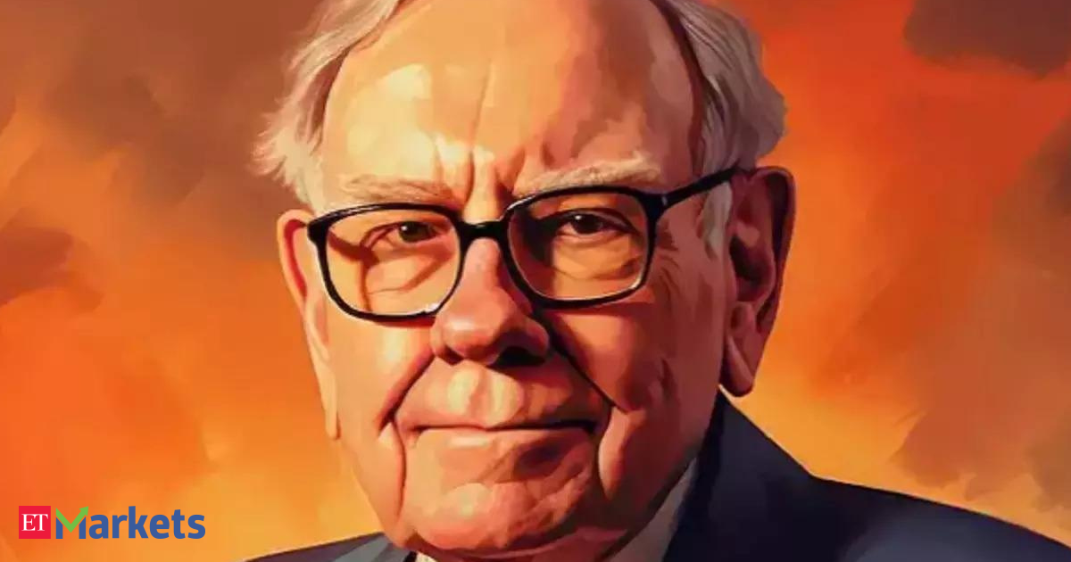 How Warren Buffett made $13 billion while others bled