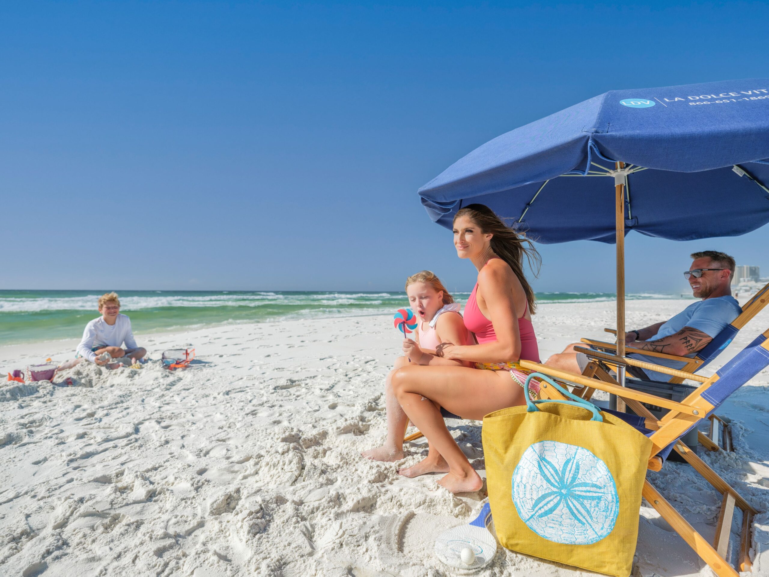 Newman-Dailey Resort Properties Introduces Super Mom Beach Package Available with Mother’s Day Stays in Destin, Florida