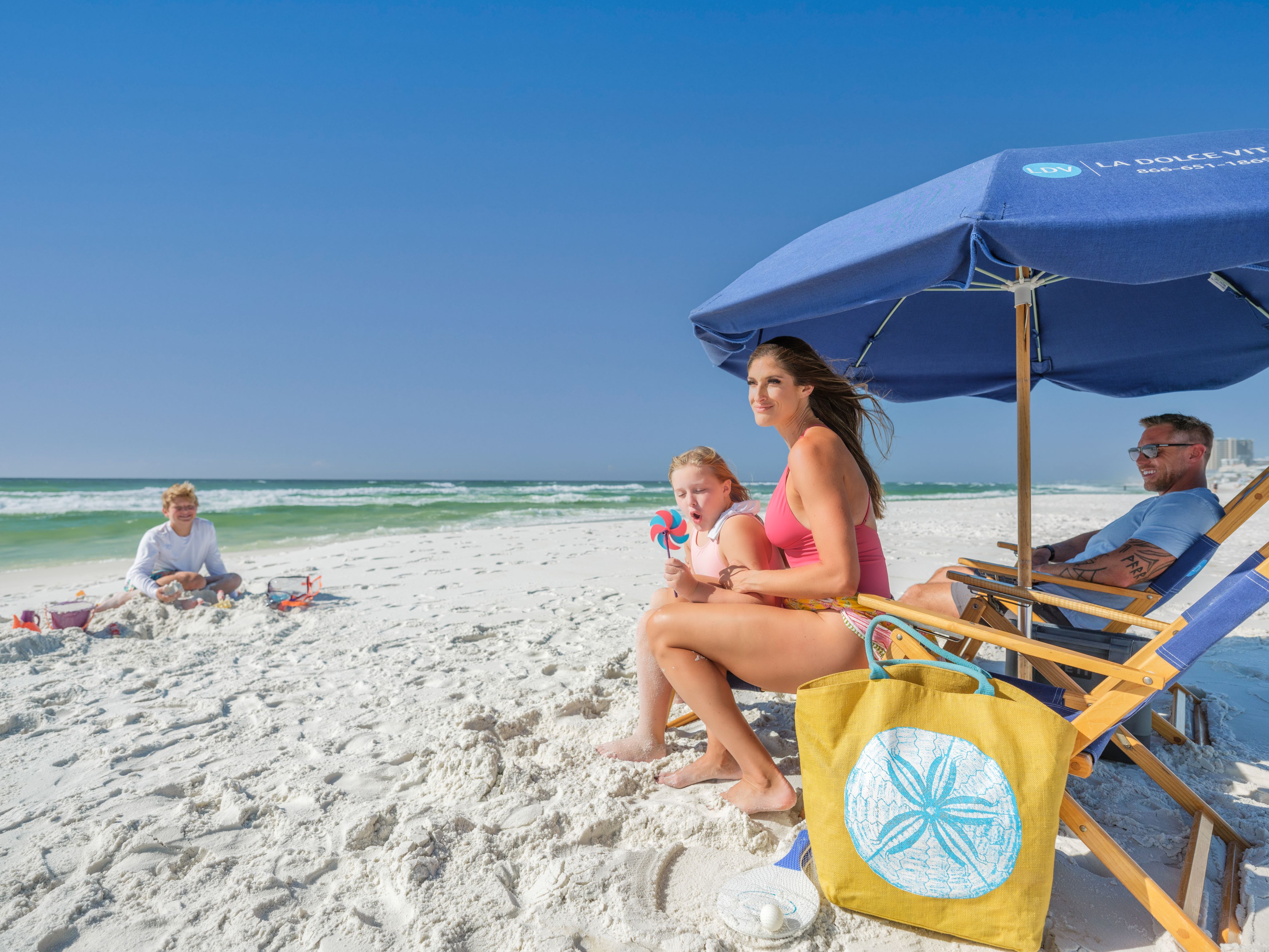 The soft white sand beaches of Destin, Florida are a popular family-friendly Mother's Day destination