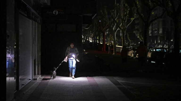 Spain Blackout Cost Economy €400 Million, Says Top Bank - Equitypandit