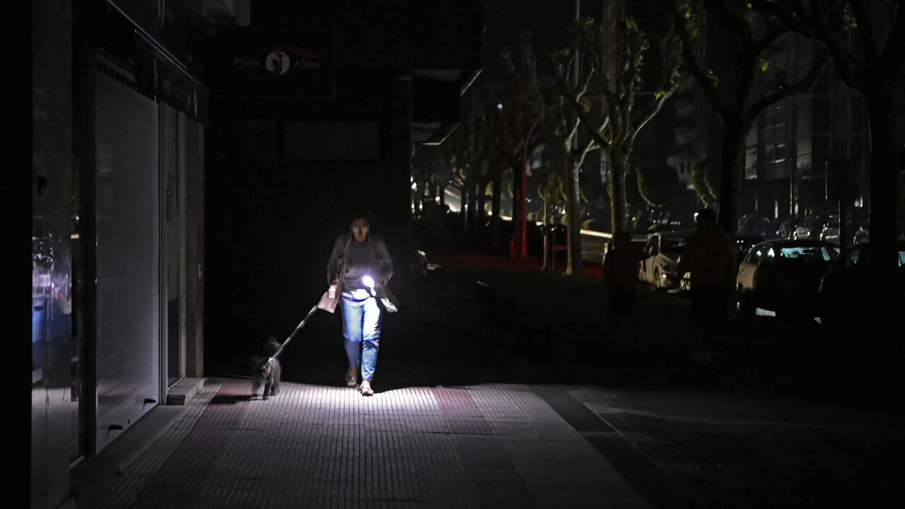 Spain Blackout Cost Economy €400 Million, Says Top Bank - Equitypandit