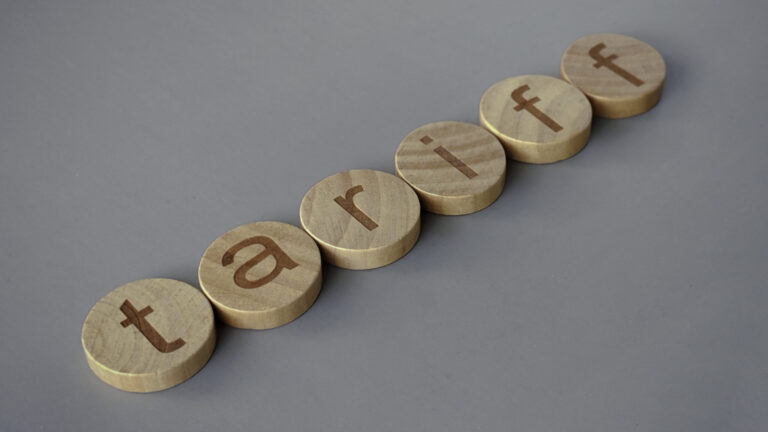 Tariff Truce Wobbles at Halfway Mark; Risk Sentiment Falters on Renewed Threats - Action Forex