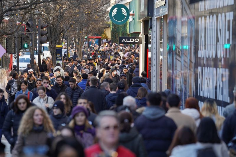 UK gives above-inflation pay rises again to public sector workers