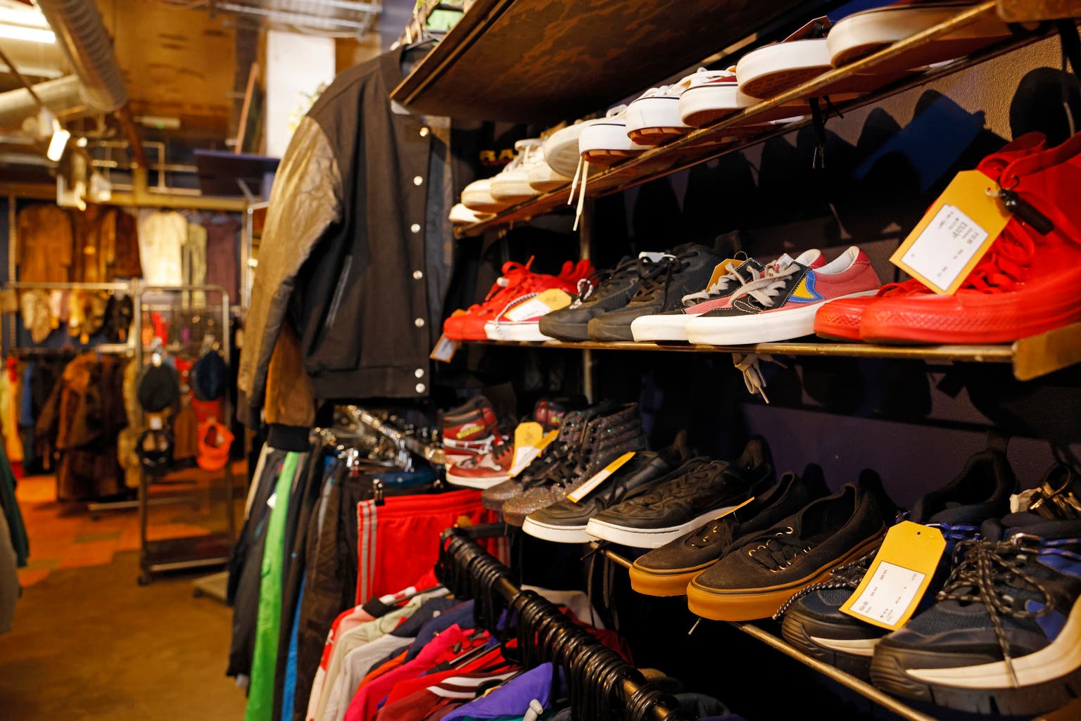 Designer Brands Enters High Risky Territory By Not Covering Interest (NYSE:DBI)