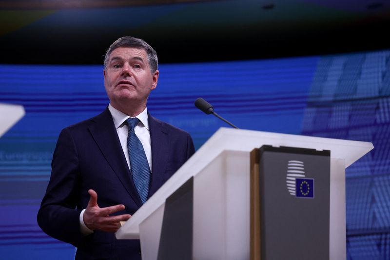 Euro zone finance ministers recommend Bulgaria adopt euro in 2026