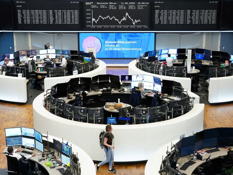 European shares tumble as Israel-Iran tensions flare, set for weekly losses