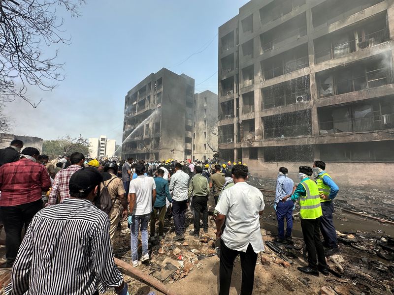 India orders inspection of Boeing 787s after Air India crash