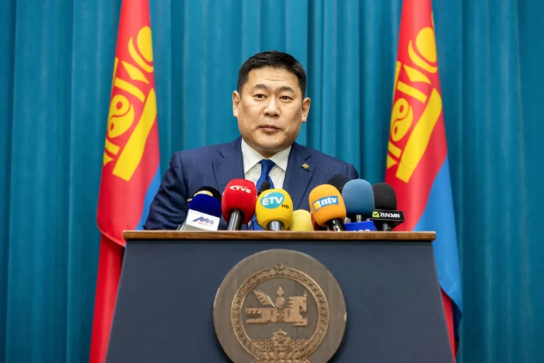 Mongolia’s PM Resigns After Losing Parliament Trust Vote Amid Protests