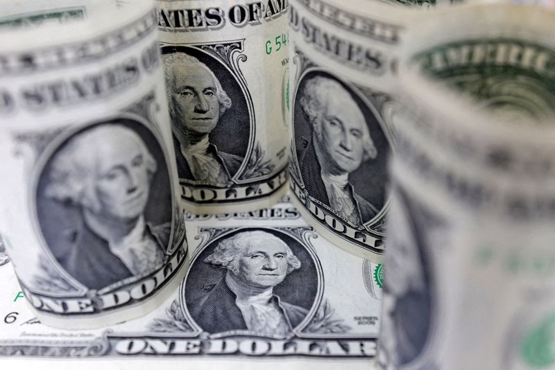 No love for the dollar as markets fret about Fed independence