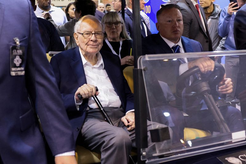 Warren Buffett donates record $6 billion Berkshire shares