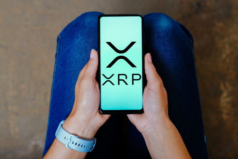 XRP Climbs as Solana Slumps: Holder Base Doubles Amid ETF Hopes