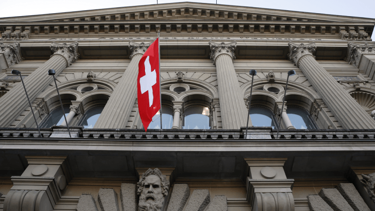 Zero Percent: Switzerland Reverts to 0% Rates to Counter Deflation Pressure – BitRss – Crypto World News