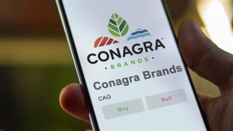 April 09th 2024 , Chicago, Illinois. Close up on logo of Conagra Brands on the screen of an exchange. Conagra Brands price stocks, $CAG on a device. — Stock Editorial Photography