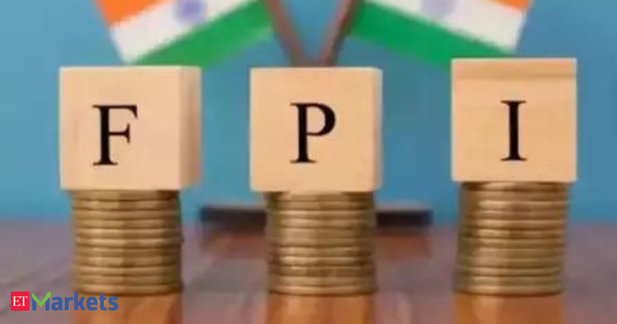 FPI outflows at Rs 1 lakh crore in 2025 so far; Rs 555 crore pulled out in July alone