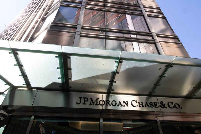 JPMorgan plans to charge fintechs for customer data, Bloomberg News reports