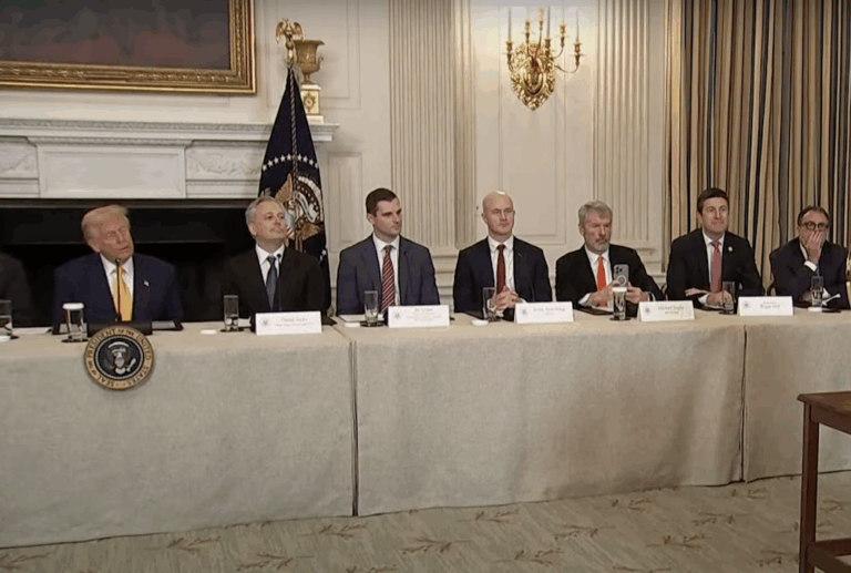 Trump White House Releases Crypto Regulation Report - AabeyLLC Crypto