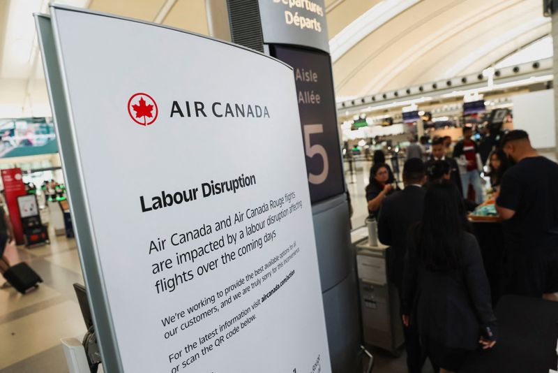 Canadian government moves to end Air Canada strike, seeks binding arbitration