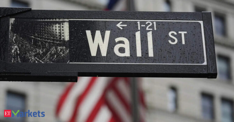 Dow soars 500 points, Nasdaq, S&P rebound as Fed rate cut bets intensify on weaker payrolls