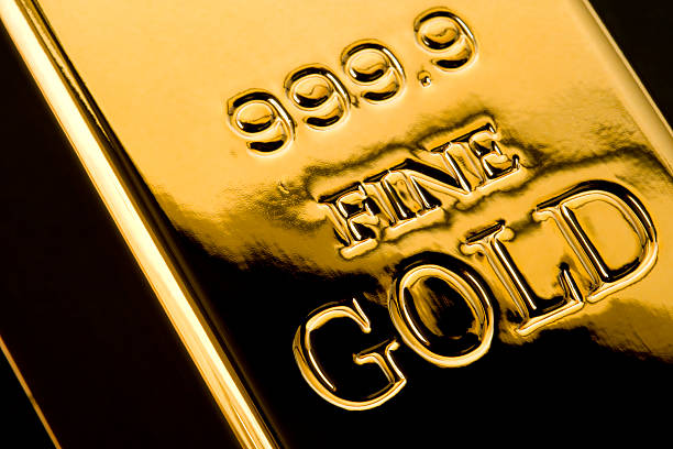 Gold at a Pivotal Level – Can Momentum Flip Higher Now? - Action Forex